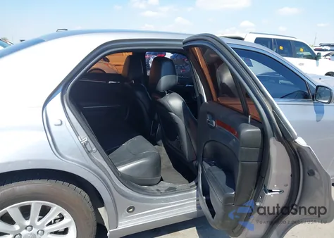 2013 Chrysler 300 Motown из США, поврежденный, VIN 2C3CCAAG6DH612019